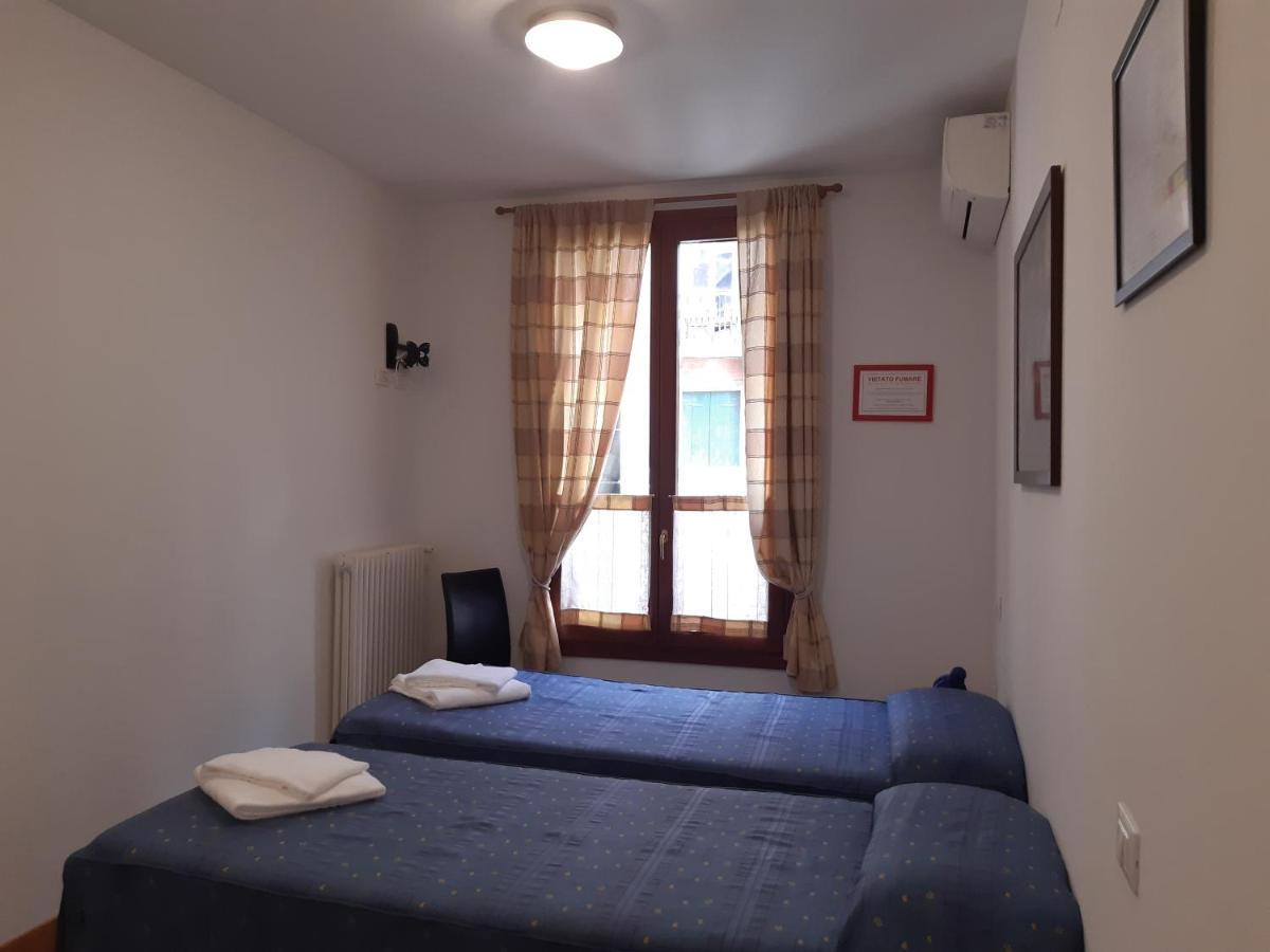 Foresteria Valdese Venezia Hostal