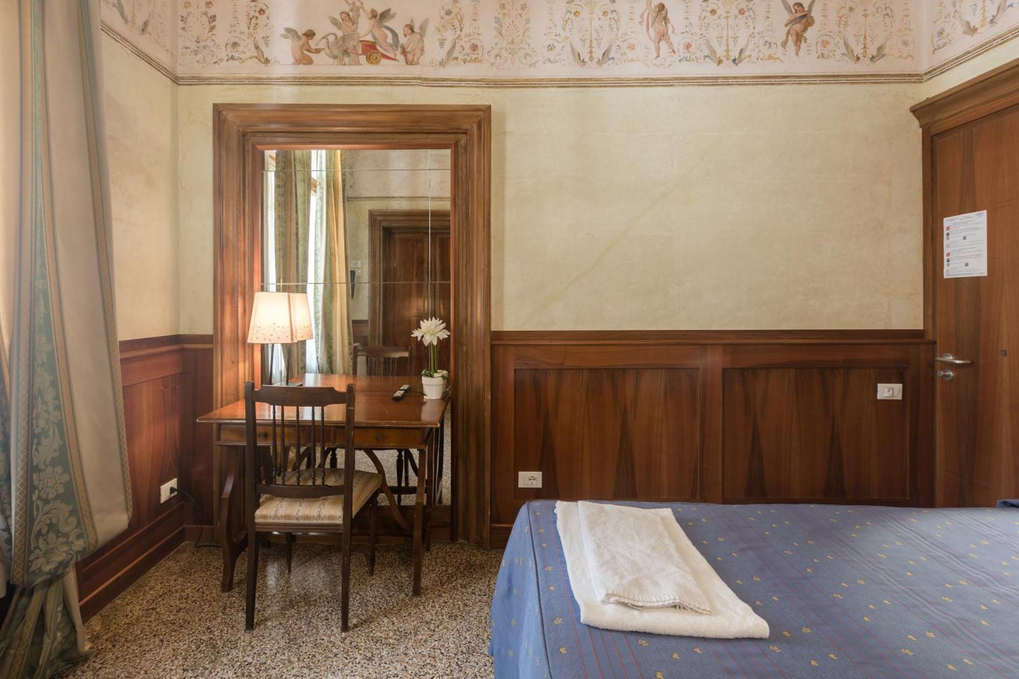 Hostal Foresteria Valdese Venezia