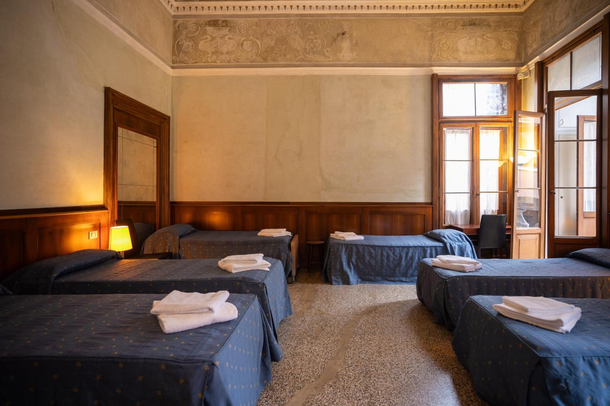 Hostal Foresteria Valdese Venezia Venecia
